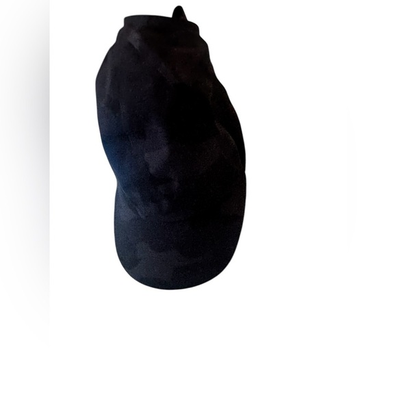 Lululemon Ladies Camo Black Fast Free Run Hat with Pony LW9DFUS main image 9